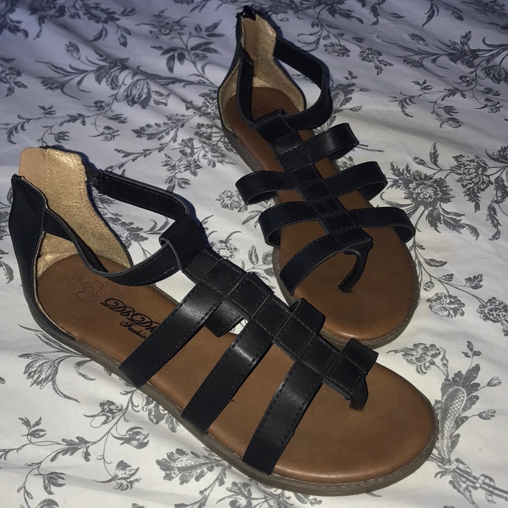 Black gladiator sandals